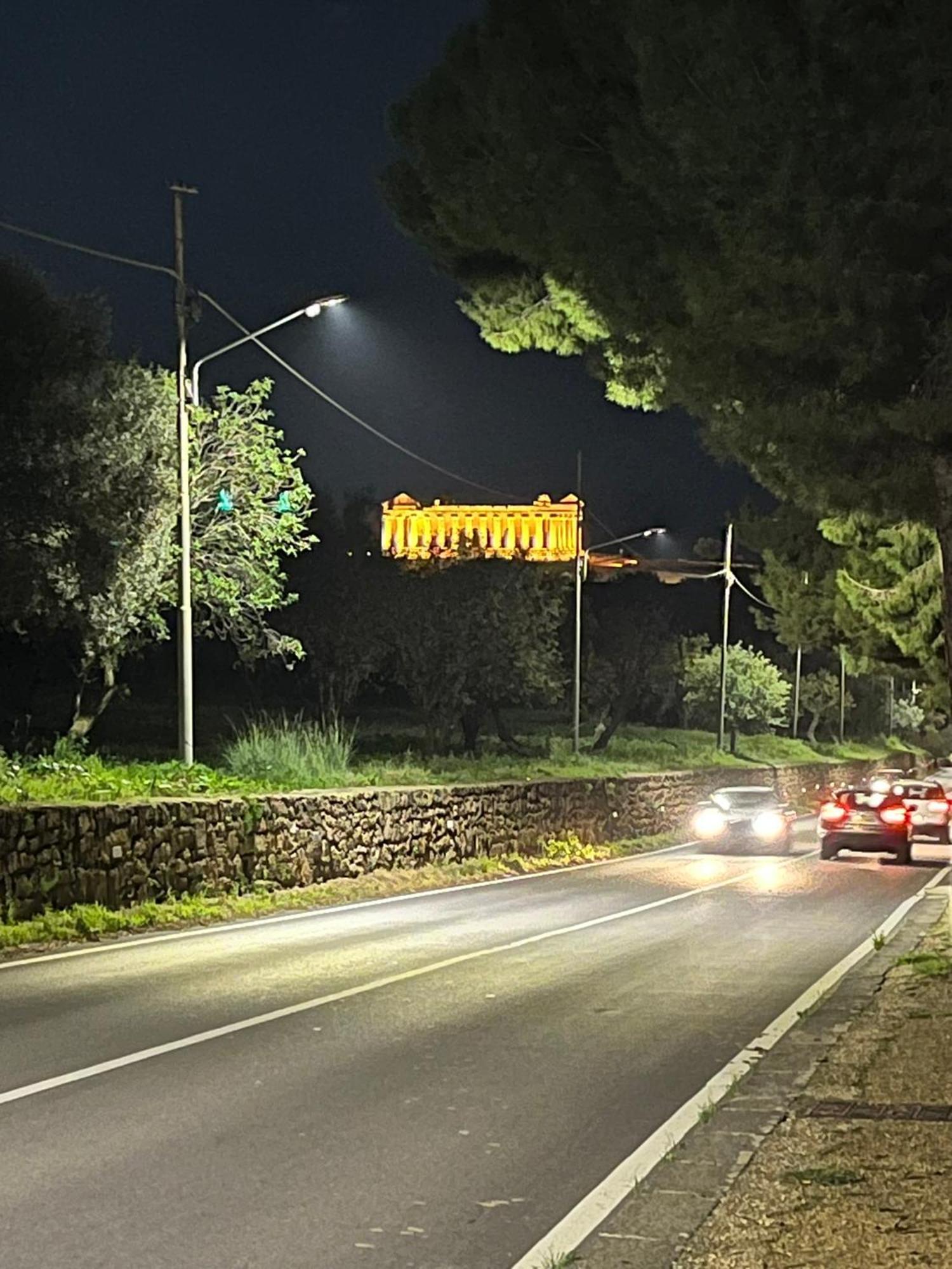 Falaride Suite Agrigento Discesa Sulla Valle Di Oro ภายนอก รูปภาพ